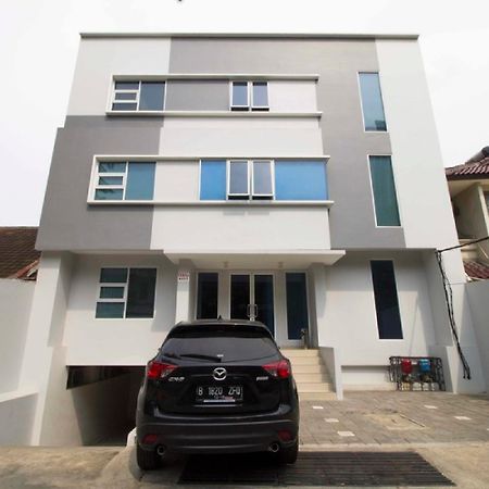 Reddoorz Plus @ Setiabudi Tengah Jakarta Exterior foto
