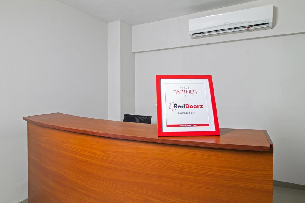 Reddoorz Plus @ Setiabudi Tengah Jakarta Exterior foto